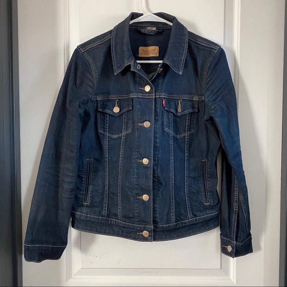 Levi’s Jacket 🖤